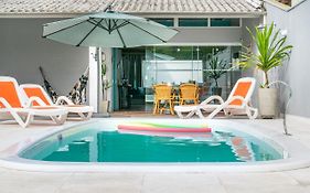 Ubatuba Sweet Home Linda Casa com Piscina 250m do Mar para 12 Hóspedes ou mais